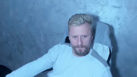 Snapshot of alexyno2020 chatting on 11, 1, 2026 alexyno2022 ONLYFANS online show from 11, 1, 2026