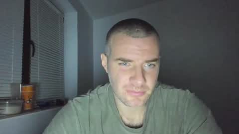 alfiesolomons87 online show from 2, 12, 2024