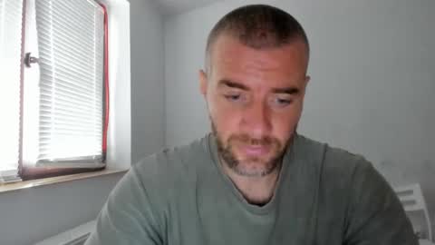 alfiesolomons87 online show from 4, 11, 2025