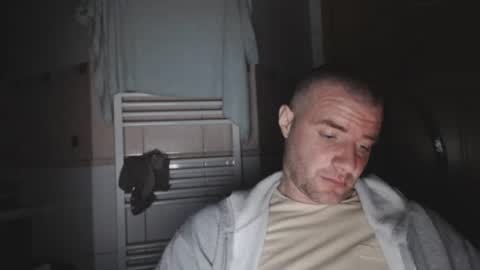 alfiesolomons87 online show from 10, 3, 2026