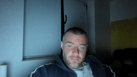 alfiesolomons87 online show from 15, 4, 2026