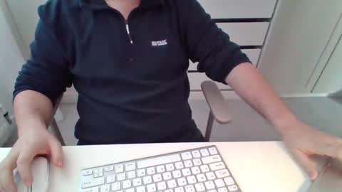 Snapshot of alfo267 chatting on 30, 10, 2025 WorkFromHomeFun online show from 30, 10, 2025