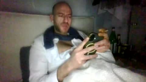 Edgarrrdd1021 online show from 15, 4, 2026
