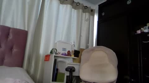 Snapshot of alia054 chatting on 4, 12, 2024 Alia online show from 4, 12, 2024