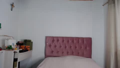 Snapshot of alia054 chatting on 6, 10, 2025 Alia online show from 6, 10, 2025