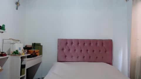 Snapshot of alia054 chatting on 7, 10, 2025 Alia online show from 7, 10, 2025