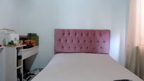 Snapshot of alia054 chatting on 16, 10, 2025 Alia online show from 16, 10, 2025