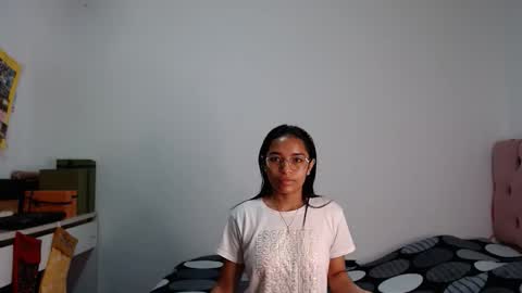 Snapshot of alia054 chatting on 27, 11, 2025 Alia online show from 27, 11, 2025