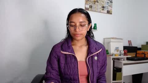 Snapshot of alia054 chatting on 25, 4, 2026 Alia online show from 25, 4, 2026