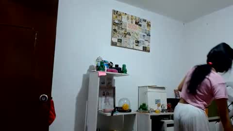 Snapshot of alia054 chatting on 22, 5, 2026 Alia online show from 22, 5, 2026