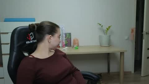 Alice online show from 16, 4, 2026