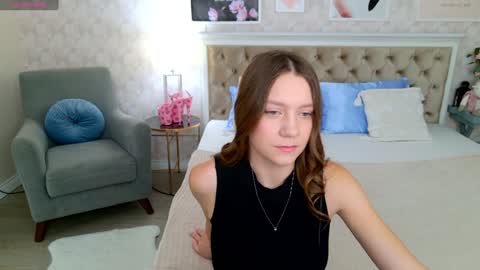 Alice in Wonderland  online show from 1, 2, 2025