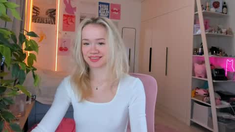 Snapshot of alice_forfun chatting on 19, 4, 2026 Alichery online show from 19, 4, 2026