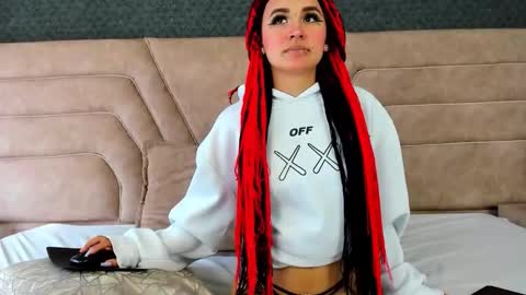 alice foxred online show from 19, 3, 2026