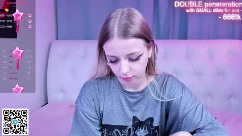 alice_halle online show from 8, 11, 2025