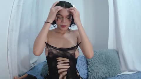 Snapshot of alice_paola chatting on 5, 10, 2025 alice_paola online show from 5, 10, 2025