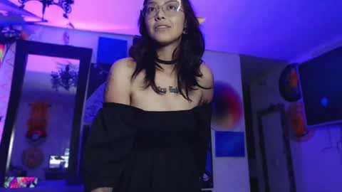 Snapshot of alice_phantom chatting on 23, 1, 2025      online show from 23, 1, 2025