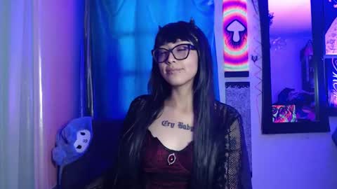 Snapshot of alice_phantom chatting on 28, 9, 2025      online show from 28, 9, 2025