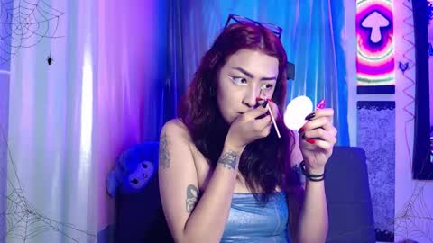 Snapshot of alice_phantom chatting on 4, 10, 2025      online show from 4, 10, 2025