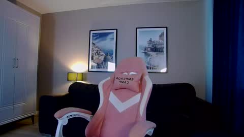 Alice online show from 8, 4, 2026