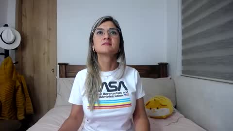 Snapshot of alice_shy29_ chatting on 18, 1, 2025 Alice shy online show from 18, 1, 2025