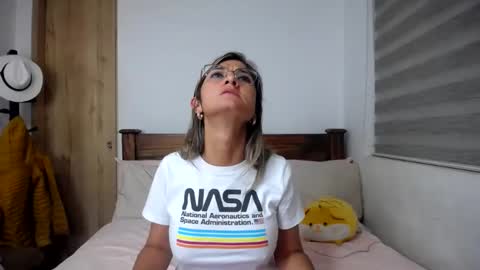 Snapshot of alice_shy29_ chatting on 18, 1, 2025 Alice shy online show from 18, 1, 2025