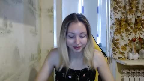 Snapshot of alice_smiles chatting on 28, 4, 2026 Alice smiles online show from 28, 4, 2026