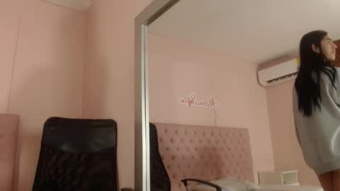 Snapshot of alice_sofia chatting on 29, 11, 2025 Sofia online show from 29, 11, 2025