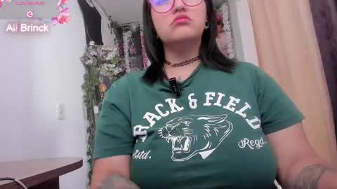 Snapshot of alicebrinck chatting on 21, 2, 2025 Alice Brinck online show from 21, 2, 2025