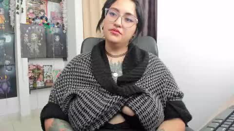 Snapshot of alicebrinck chatting on 11, 3, 2025 Alice Brinck online show from 11, 3, 2025