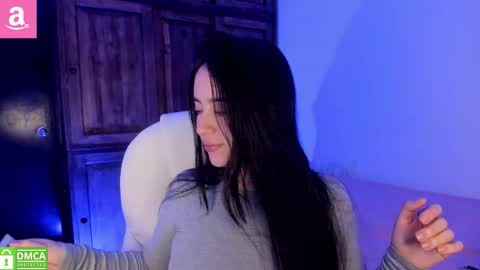 Snapshot of alicee_2 chatting on 27, 10, 2025 Aliceee .. 97YP9VWGZHrefnav wishlist lists 1 online show from 27, 10, 2025