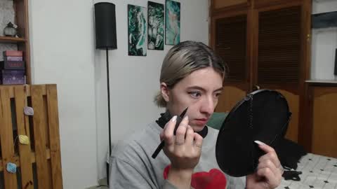 Snapshot of alicee_logan_ chatting on 10, 6, 2026 alicee_logan_ online show from 10, 6, 2026