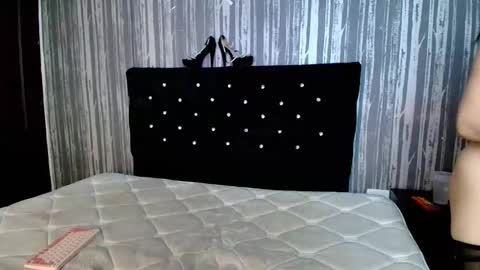 alicee_moonn online show from 2, 2, 2026