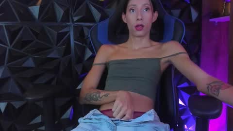 Snapshot of alicee_salvatore chatting on 12, 3, 2026 Alice Salvatore online show from 12, 3, 2026