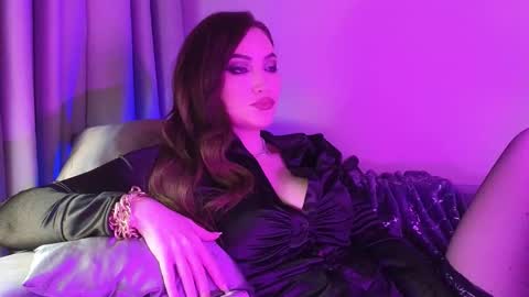 alicejameson online show from 10, 11, 2025