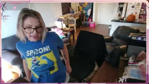 Snapshot of aliceliddell710 chatting on 25, 11, 2025 Alice Liddell online show from 25, 11, 2025