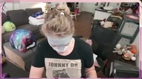 Alice Liddell online show from 21, 12, 2025