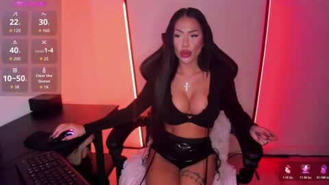 alicemadyson online show from 22, 11, 2025