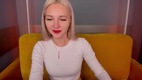 Snapshot of alicemonro chatting on 15, 9, 2025 alicemonro online show from 15, 9, 2025