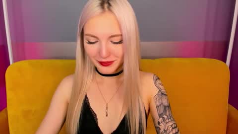 Snapshot of alicemonro chatting on 6, 10, 2025 alicemonro online show from 6, 10, 2025