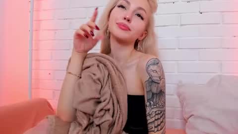 alicemonro online show from 4, 12, 2025