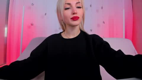 Snapshot of alicemonro chatting on 24, 4, 2026 alicemonro online show from 24, 4, 2026