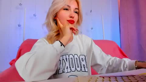 Snapshot of alicemonro chatting on 15, 5, 2026 alicemonro online show from 15, 5, 2026