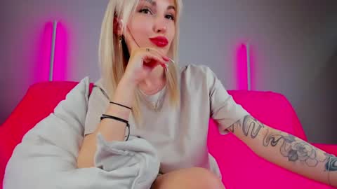 Snapshot of alicemonro chatting on 20, 5, 2026 alicemonro online show from 20, 5, 2026