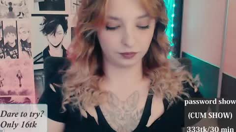 aliceriddle1 online show from 13, 4, 2026