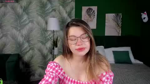 Snapshot of aliceruby1 chatting on 30, 6, 2026 Alice online show from 30, 6, 2026