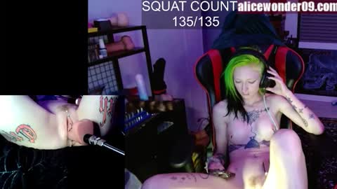 Snapshot of alicewonder52 chatting on 13, 10, 2025 Alice online show from 13, 10, 2025