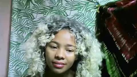 alicia9794 online show from 14, 12, 2025