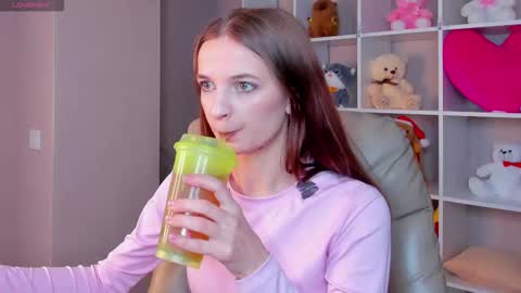 Alicia Adams online show from 6, 1, 2026