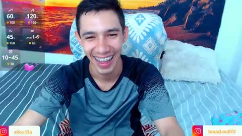 Snapshot of alicia_and_brandon chatting on 29, 1, 2025 CATALINA Y ANDRES online show from 29, 1, 2025
